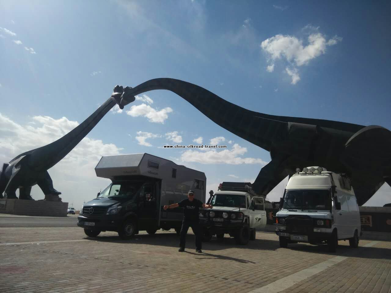 New rules to supervise foreigners self-drive tours in China