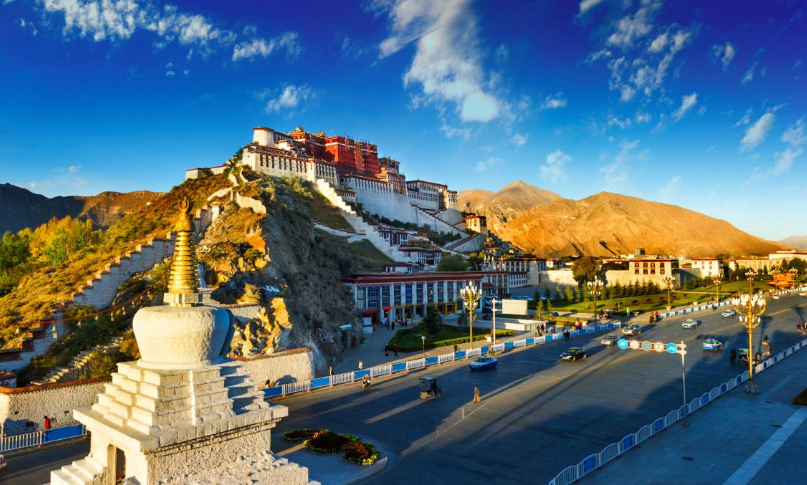 Silk Road & Tibet & Nepal Adventure (Epic Travel)