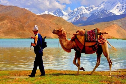 Karakul Lake