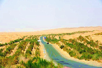 Taklamakan Desert Highway