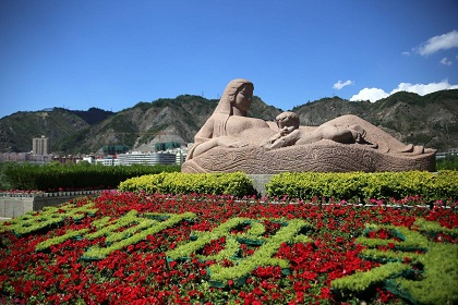 Yellow River Mother Sculpture