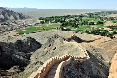 The Great Wall On the Cliff