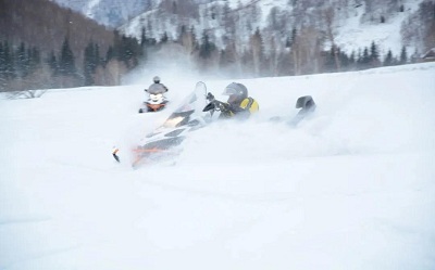 Snowmobile Hemu